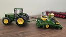 Miniatura John Deere 6145J + Plantadeira John Deere CCS 2113 - 1/32
